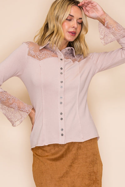 LADIES COLLARED TOP WITH LACE SHOULDERS